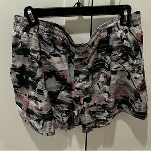 Pre-Owned Men’s Lululemon Pace Breaker Lined 5”